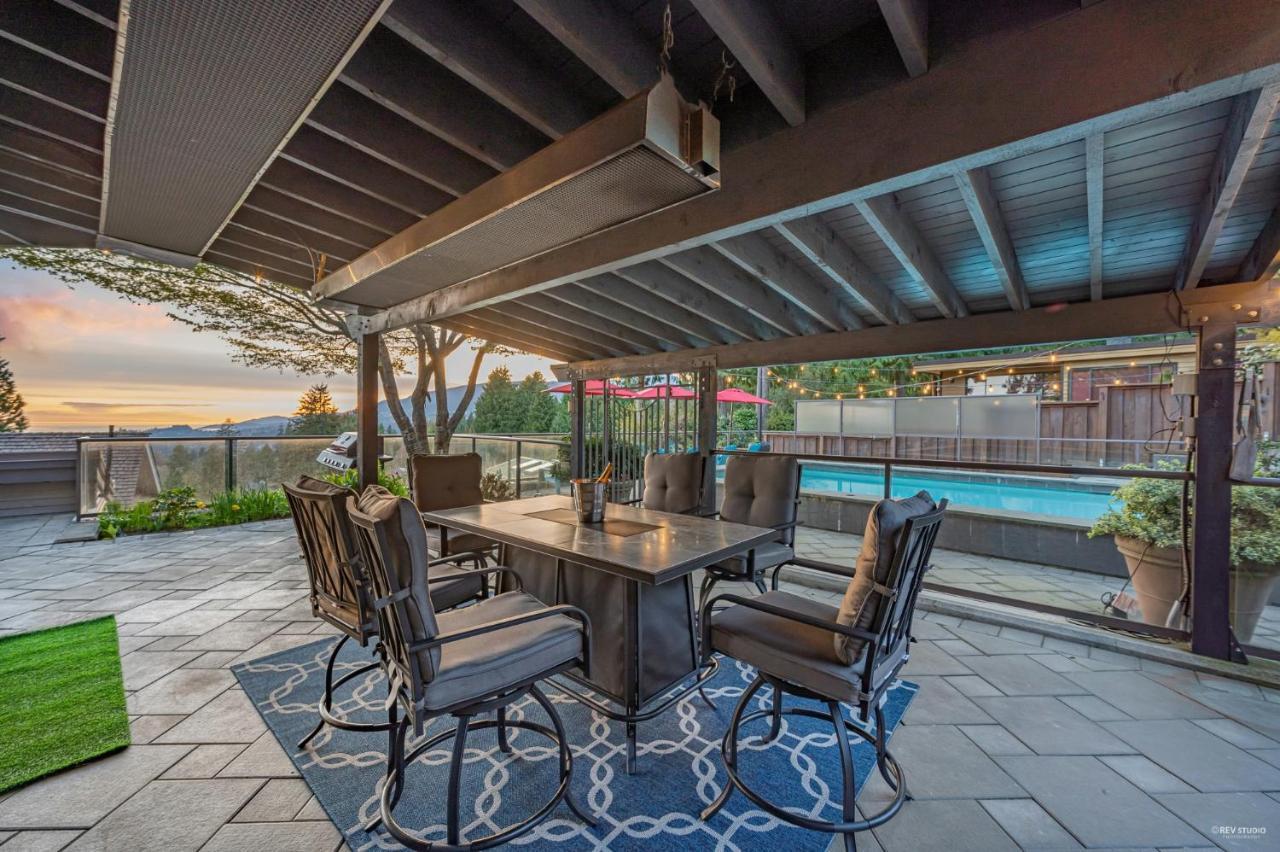 Grouse Cheerful Large Private Bedroom, Bath, Shared Deck, Pool, Hot Tub North Vancouver Eksteriør bilde