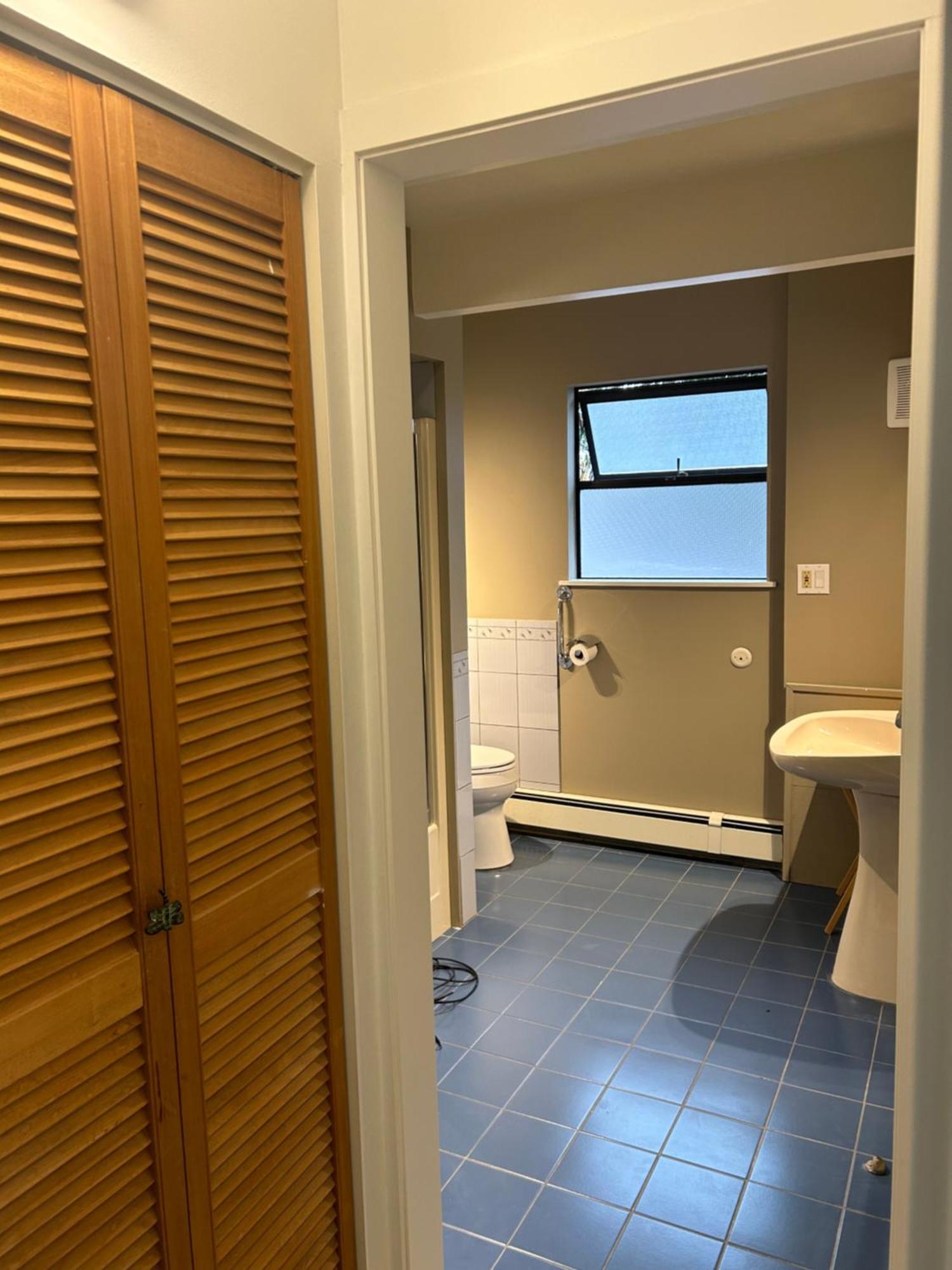 Grouse Cheerful Large Private Bedroom, Bath, Shared Deck, Pool, Hot Tub North Vancouver Eksteriør bilde