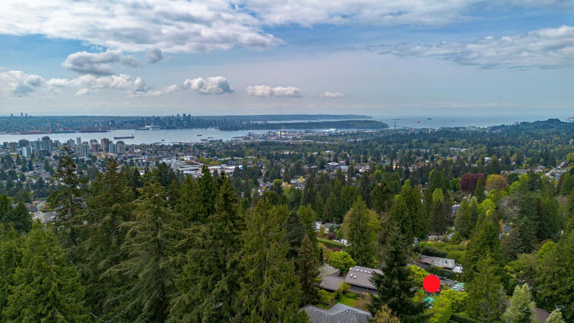 Grouse Cheerful Large Private Bedroom, Bath, Shared Deck, Pool, Hot Tub North Vancouver Eksteriør bilde